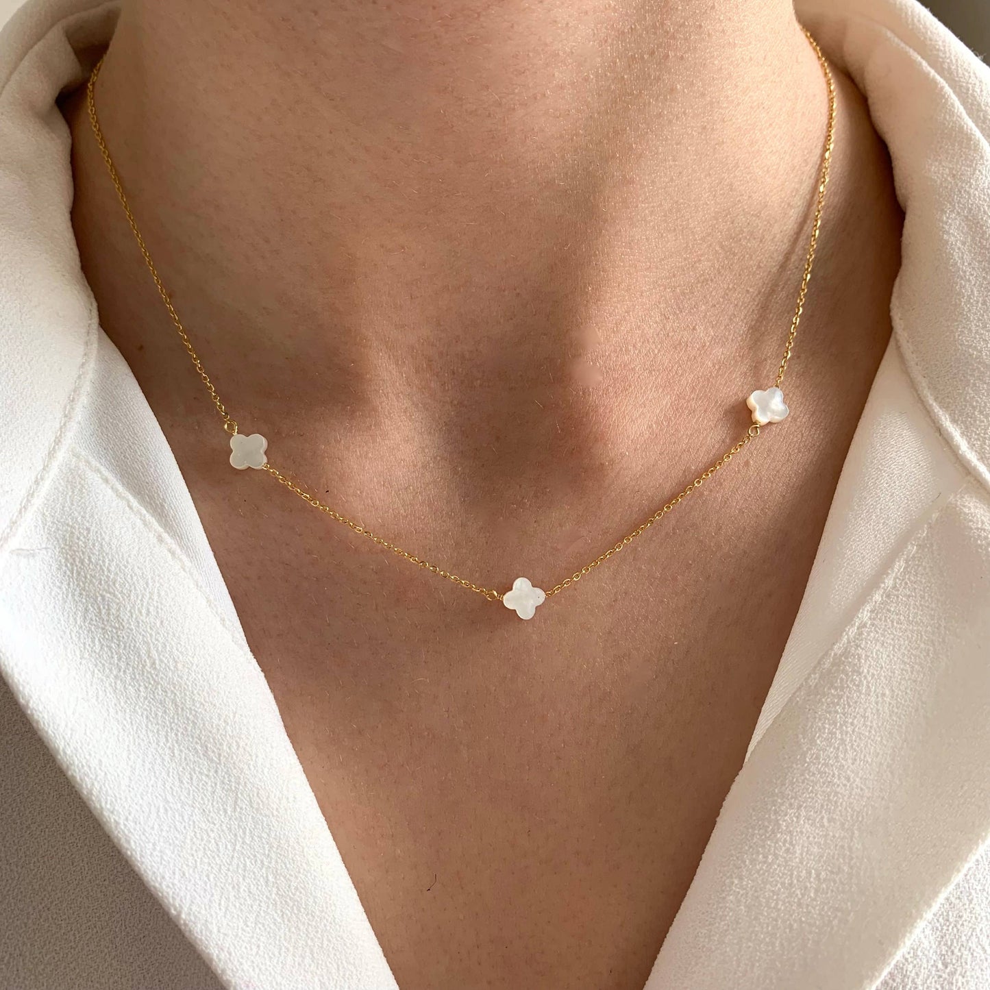 Steel mother-of-pearl clover pendant necklace